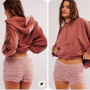 Free People Feeling For Lace Ruffles Tiered Bloomer Shorties Shorts XL